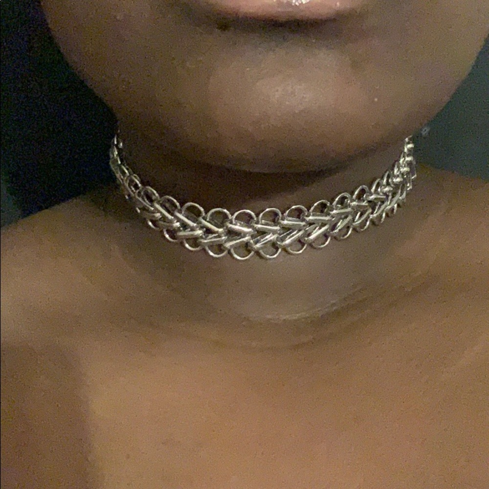 Silver chain choker